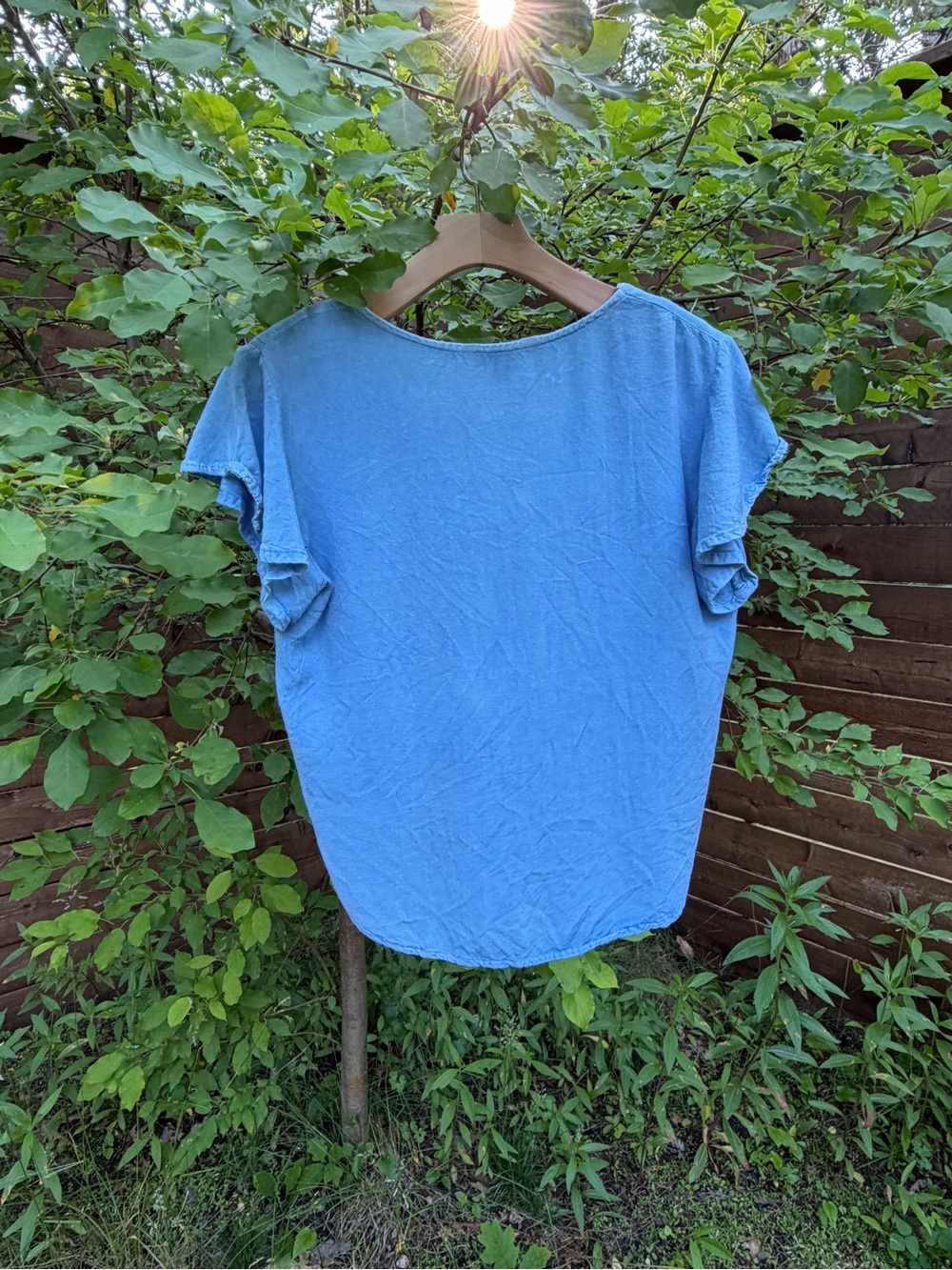 Style Envy Sky Blue Button Front Tie Hem V-Neck Blouse Crop Top - Picture 4 of 6